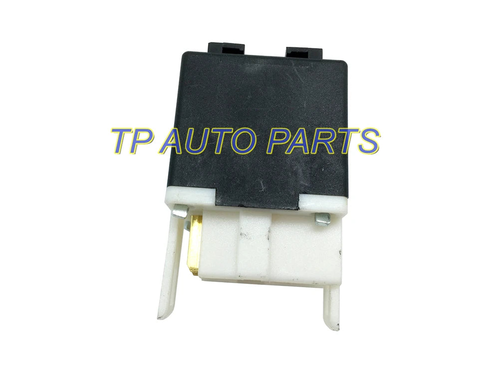 Fuel Pump Relay For Maz-da 323 OEM B5B4-18-821L1 B5B4-18-821 B5B418821L1 B5B418821