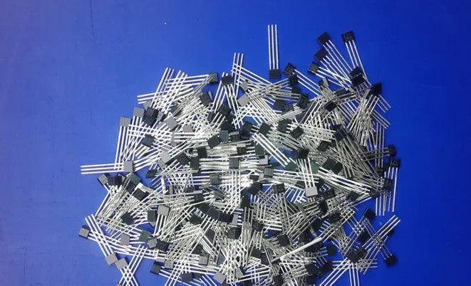 100pcs  Electric motor car hall 3144 Hall element A3144E switch OH3144 A44E sensor