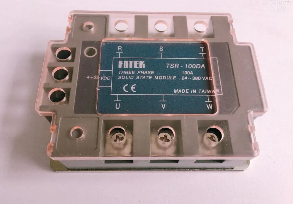 TSR-10DA TSR-25DA TSR-40DA TSR-60DA TSR-75DA TSR-80DA TSR-100DA Three-phase solid state relay 4-32V DC load 24-380V AC