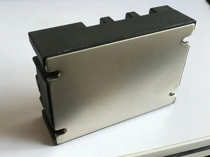 SJGX-3 JGX-3 Three-phase solid state relay D4810 D4825 D4840 D4860 D4880 D48100 D48120 D48150 3-32VDC to 480VAC