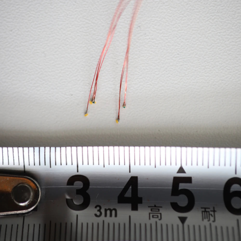 0.1mm Wired Chip Led SMD 0201/0402 3V Led Lamp Models Train Pre-soldered Micro Litz
