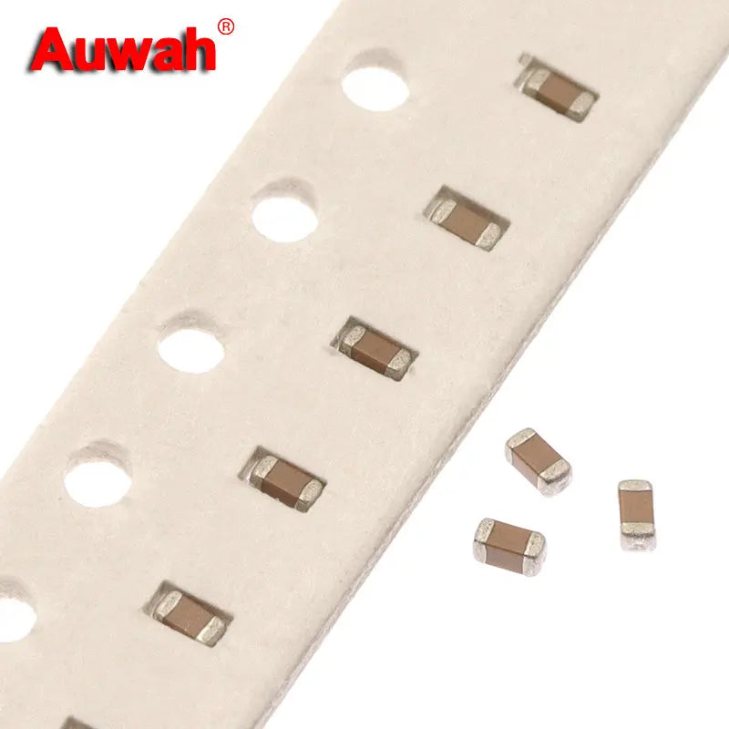 100pcs Chip Ceramic High Frequency Capacitor NPO X7R 0201 0402 0603 0805 75pF 82pF 91pF 100pF 120pF 150pF 180pF 200pF 220pF 50V