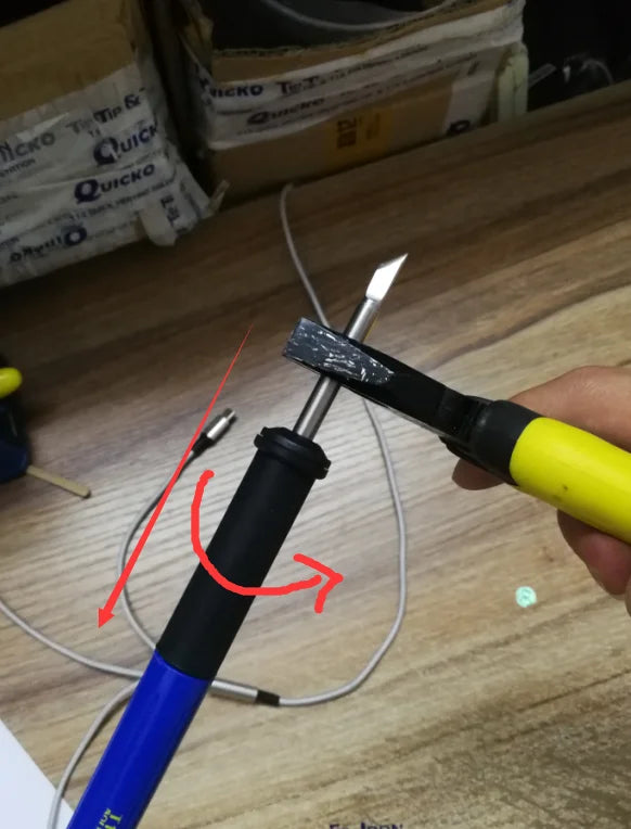 Quick Heating T12 soldering station electronic welding iron 2020 New version STC T12 OLED Digital Soldering Iron T12-952 QUICKO
