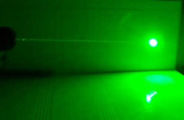 Laser Light Pointers 532nm Green 10000m Focusable Laser Burn Match Hunting Accessories Cat Toy Lazer Torch No Battery