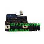 Authentic New Omron Z-15GD55 15GD 15GK55 15GNJ55-B  Z-15GDA55 15GW2A55 15GW22A55-B5V General-Purpose Basic Switch Sensor