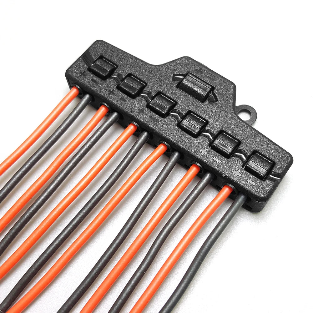 6/3Ports Out Line Splitter Quick Connect Low Voltage Wire Splitter Distribution Block For Lighting Led Strip Connection Terminal