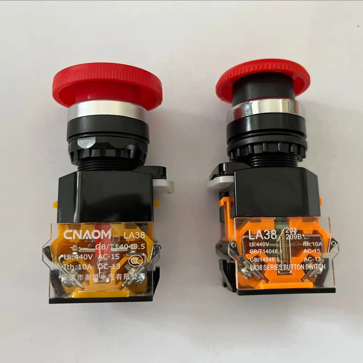 Emergency Stop 10A 380V 22mm Self-Locking Head Power Mushroom Push Button Switch 1NO 1NC LA38-11ZS