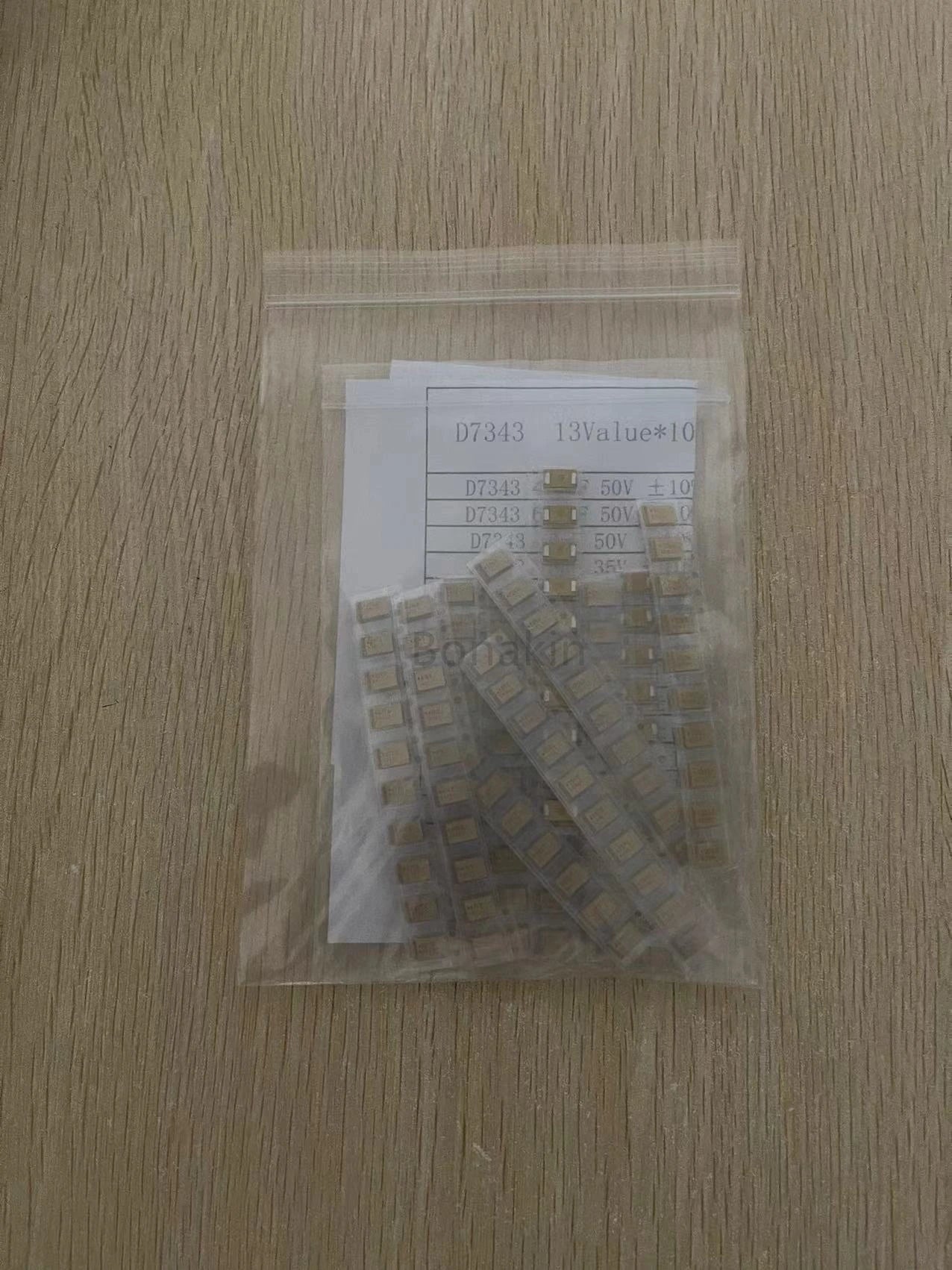 A B C D E 3216 3528 6032 7343 SMD Tantalum Capacitor Assortment Kit 1UF 2.2UF 4.7UF 10UF 22UF 33UF 47UF 100UF 220uF 330UF 470UF