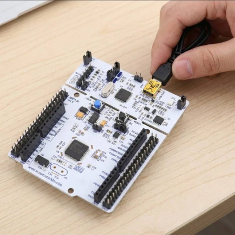 NUCLEO-F446RE STM32 Nucleo-64 Development Board with STM32F446RE MCU Support / Connectivity