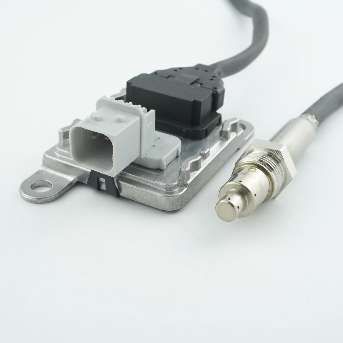 NEW-For Volvo NOX Nitrogen Oxygen Sensors 23193441 230706-0260 PM Exhaust Particulate NOX Sensor Diesel A3C0322380000