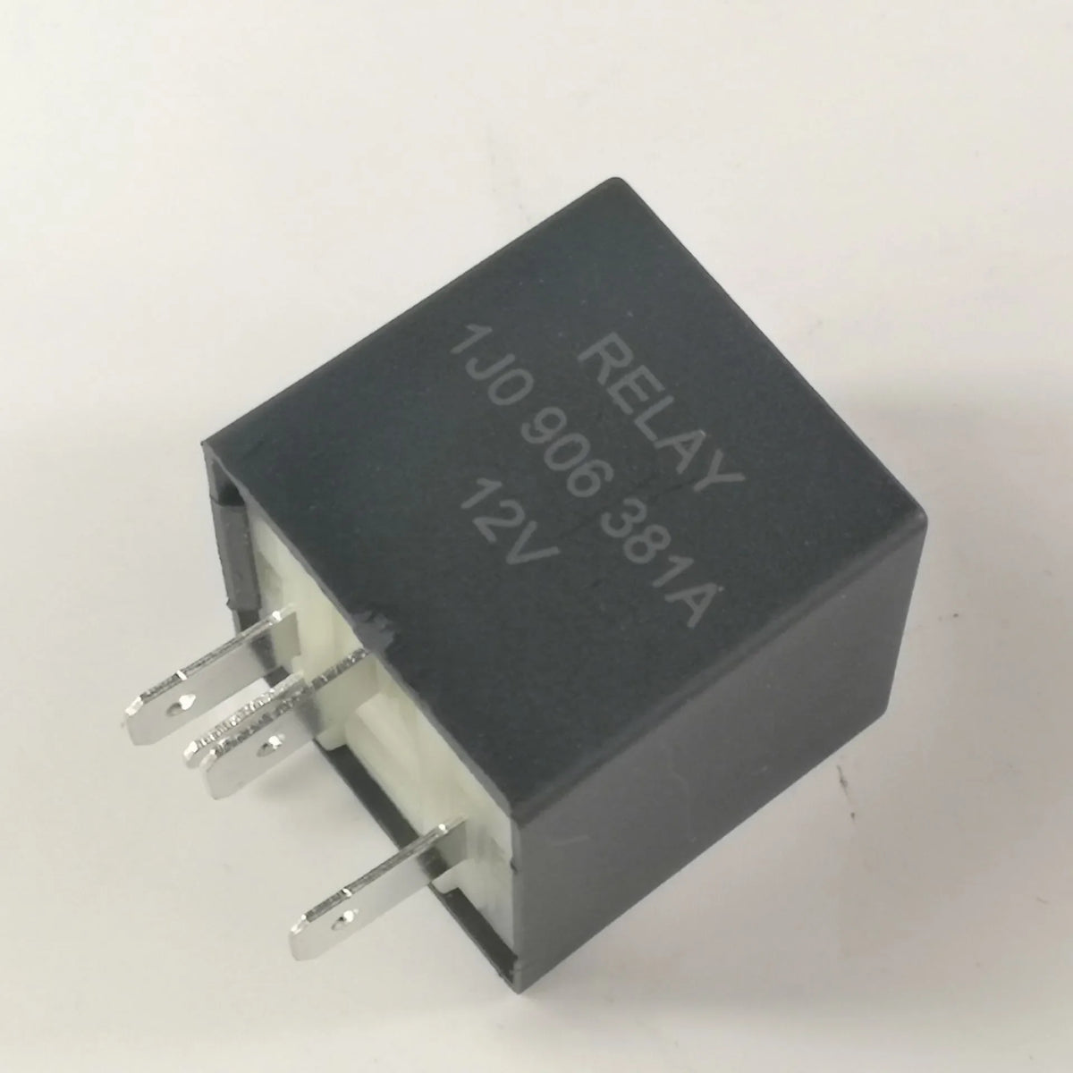 ECU Fuel Pump Relay Number 109 1J0906381A For VW Golf Audi Seat Skoda 357906381