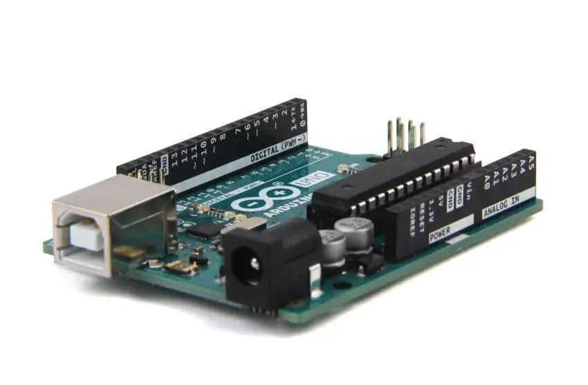 Arduino Uno Rev3 Development board and Arduino beginner programming