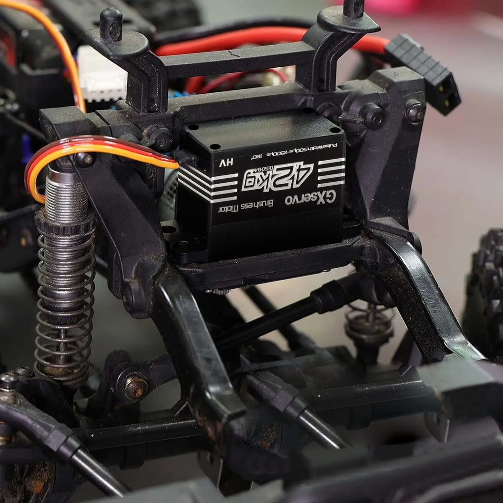 Brushless Motor 180° Metal Gear High Torque Digital Servo 42KG with 25T Metal Servo Arm for 1/10 1/8 RC Car Robot Boat Truck