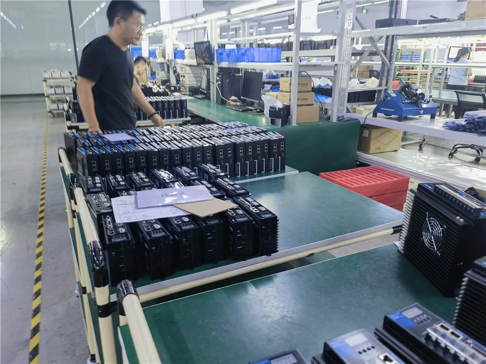 Servo Motor 1000W/1.5KW/1200W/1500W/1800W/750W Servo Motor 130 and Driver EtherCAT Servo Motor 220V with Driver with Brake CNC