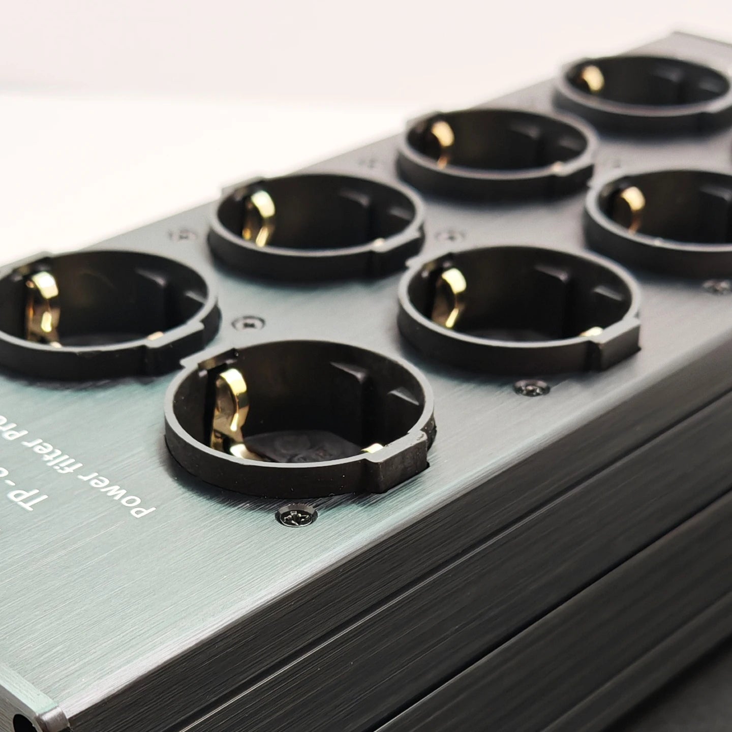 TP80 PLUS HiFi Audio Noise AC Power Filter Conditioner Power Purifier Surge Protection with EU Outlets Power Strip