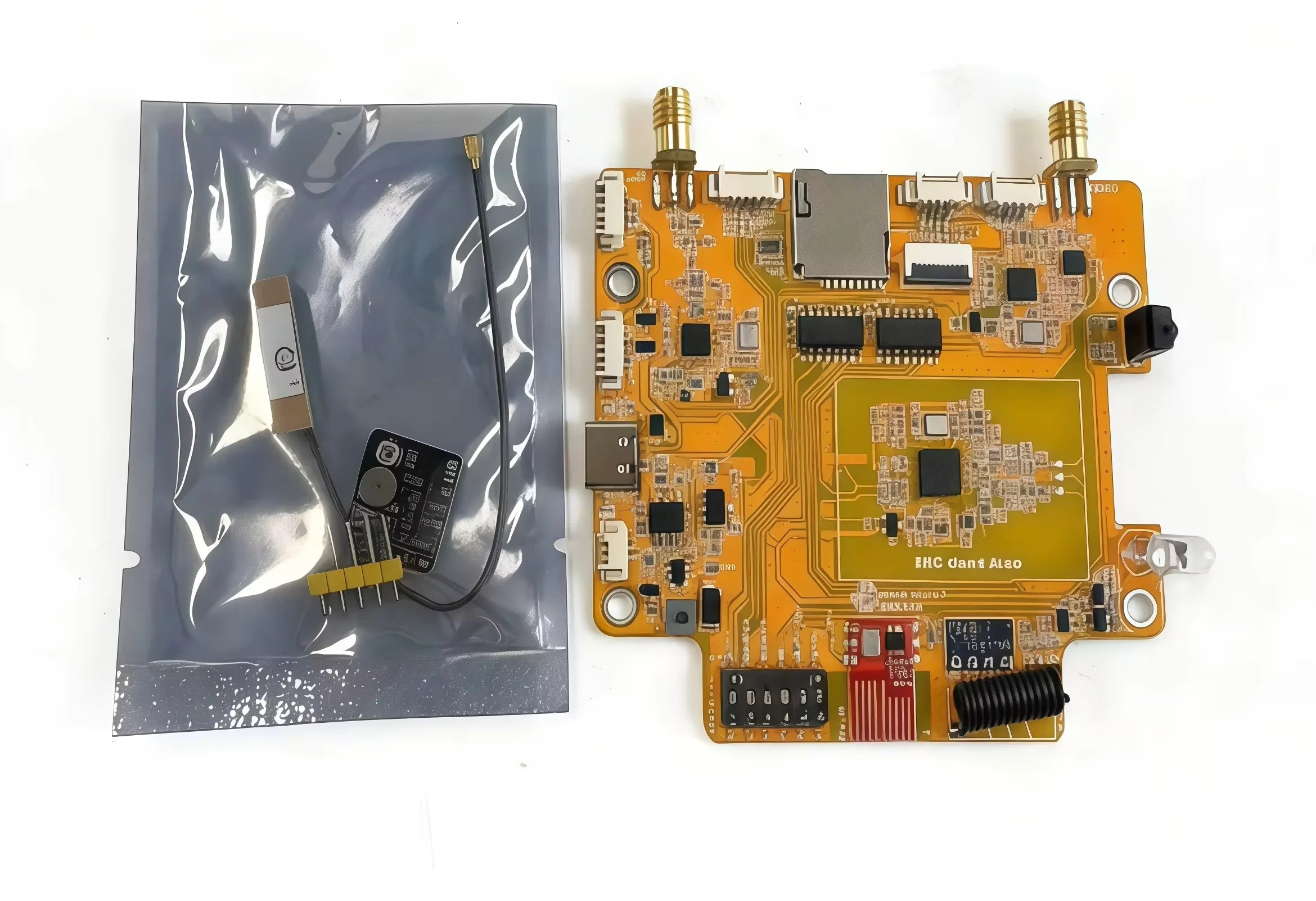 NM-RF-Hat Companion Hat Multi-Band RF for CYD Bruce TX/RX NRF24 PN532 CC1101 ESP32-2432S028 IR Power Mgmt 433M TF Slot OOK