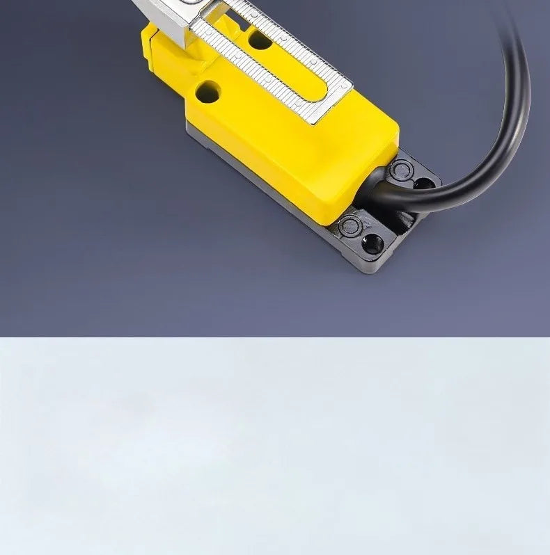 IP67 Waterproof Travel Limit Switch Limit Switch Micro Movement Roller 8108 Sealed Three Core Wire Swing Switch