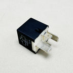 Fuel Pump Relay #370 Fit for Audi A6 AUDI A6/AVANT AA4C AUDI A4/S4 CABRIO./QU. VW Passat OE:8D0951253 443951253N 171937503A