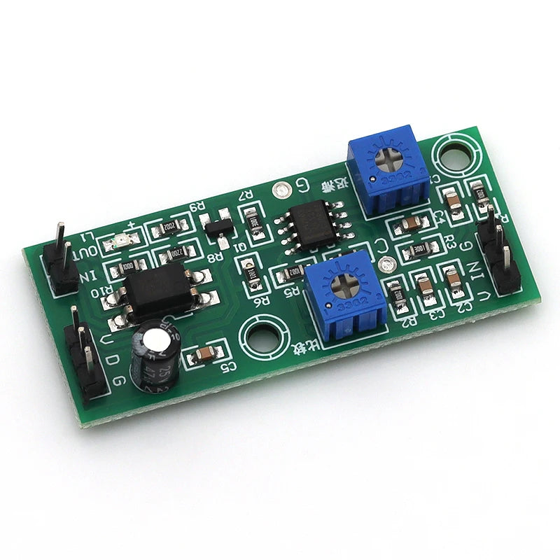 Voltage Comparator Stabilizer 5-24V Hysteresis Signal Optocoupler Isolated Output 3-5MA LM2903 Chip For Industrial Field Signal