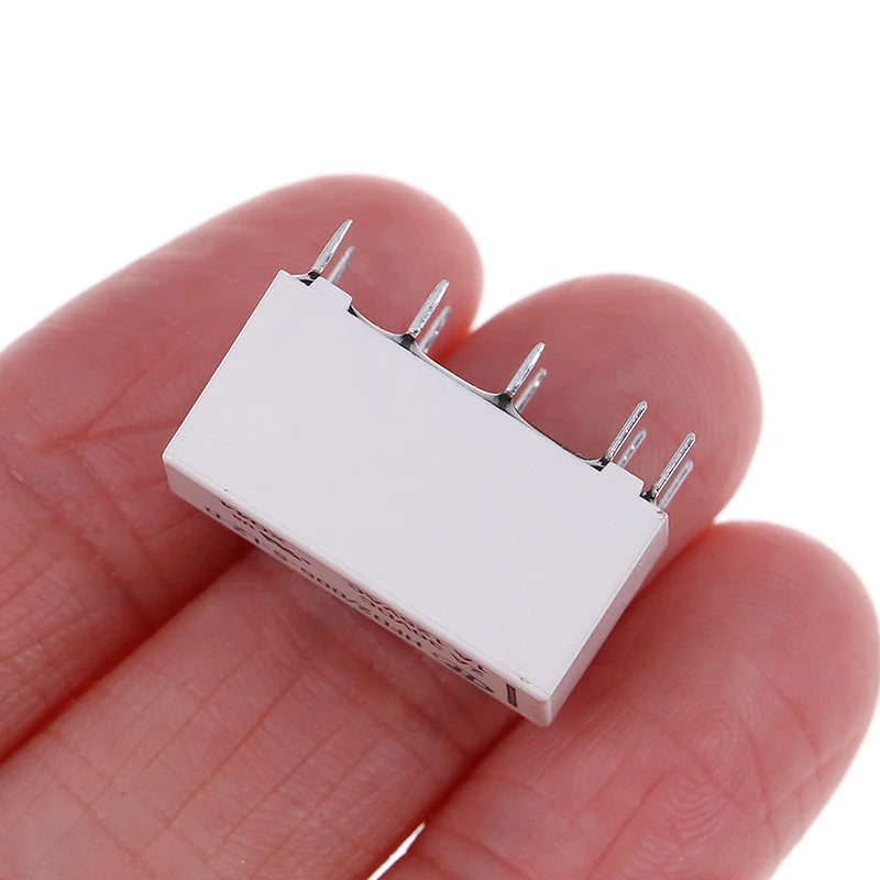 5V Coil Bistable Latching Relay DPDT 30VDC 2A 1A 125VAC HFD2/005-S-L2-D Realy