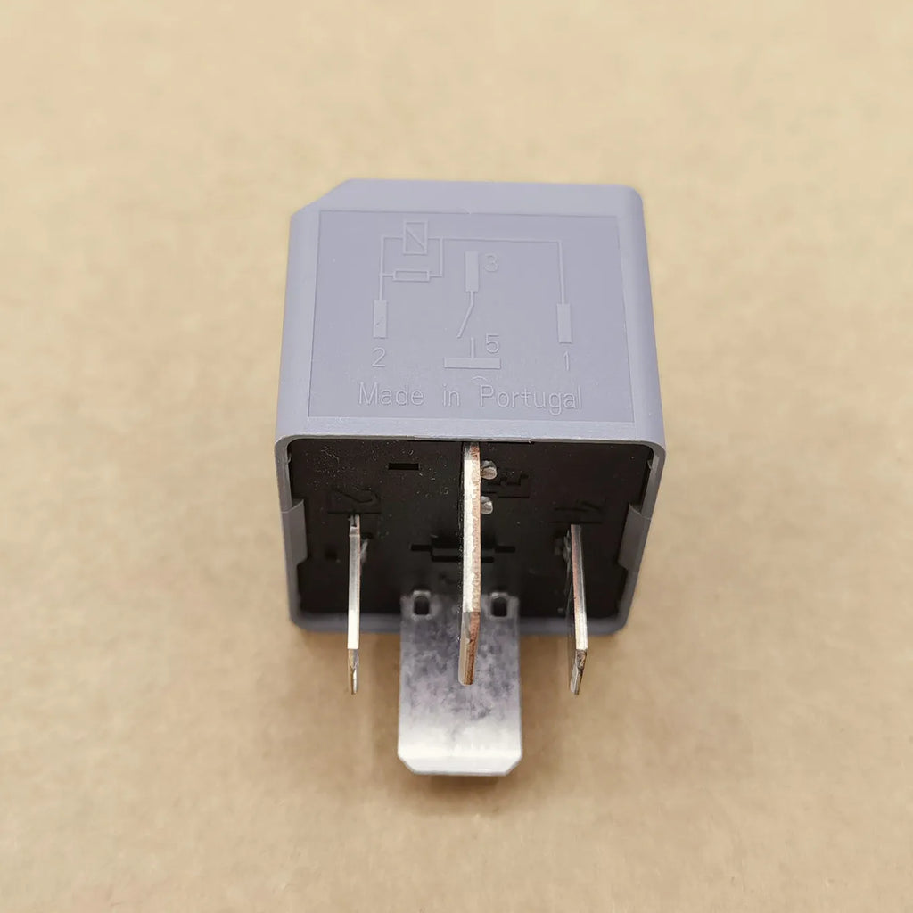 Original New 100% XC40 30A 40A 70A 12V Automotive Fan Air Conditioning Relay V23074-A1001-X137 V23136-B1-X142 V23136-J4-X141