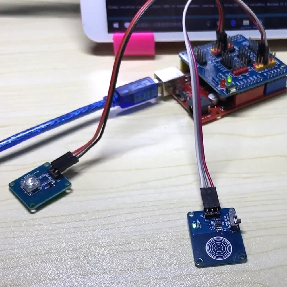 TTP223B Digital Touch Sensor Switch Module 1 Channel Capacitive Touch Module Gold-Plated Point Action Latch Type