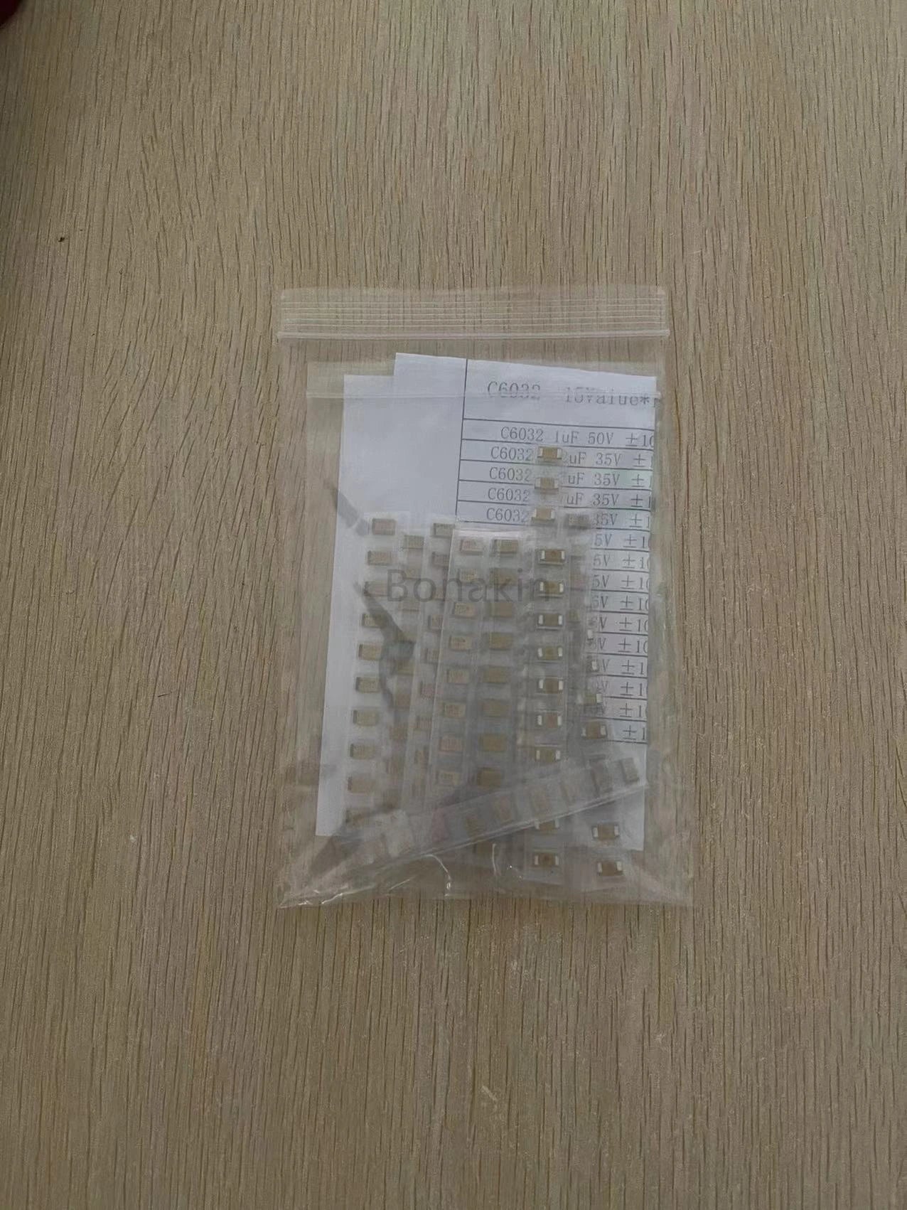 A B C D E 3216 3528 6032 7343 SMD Tantalum Capacitor Assortment Kit 1UF 2.2UF 4.7UF 10UF 22UF 33UF 47UF 100UF 220uF 330UF 470UF