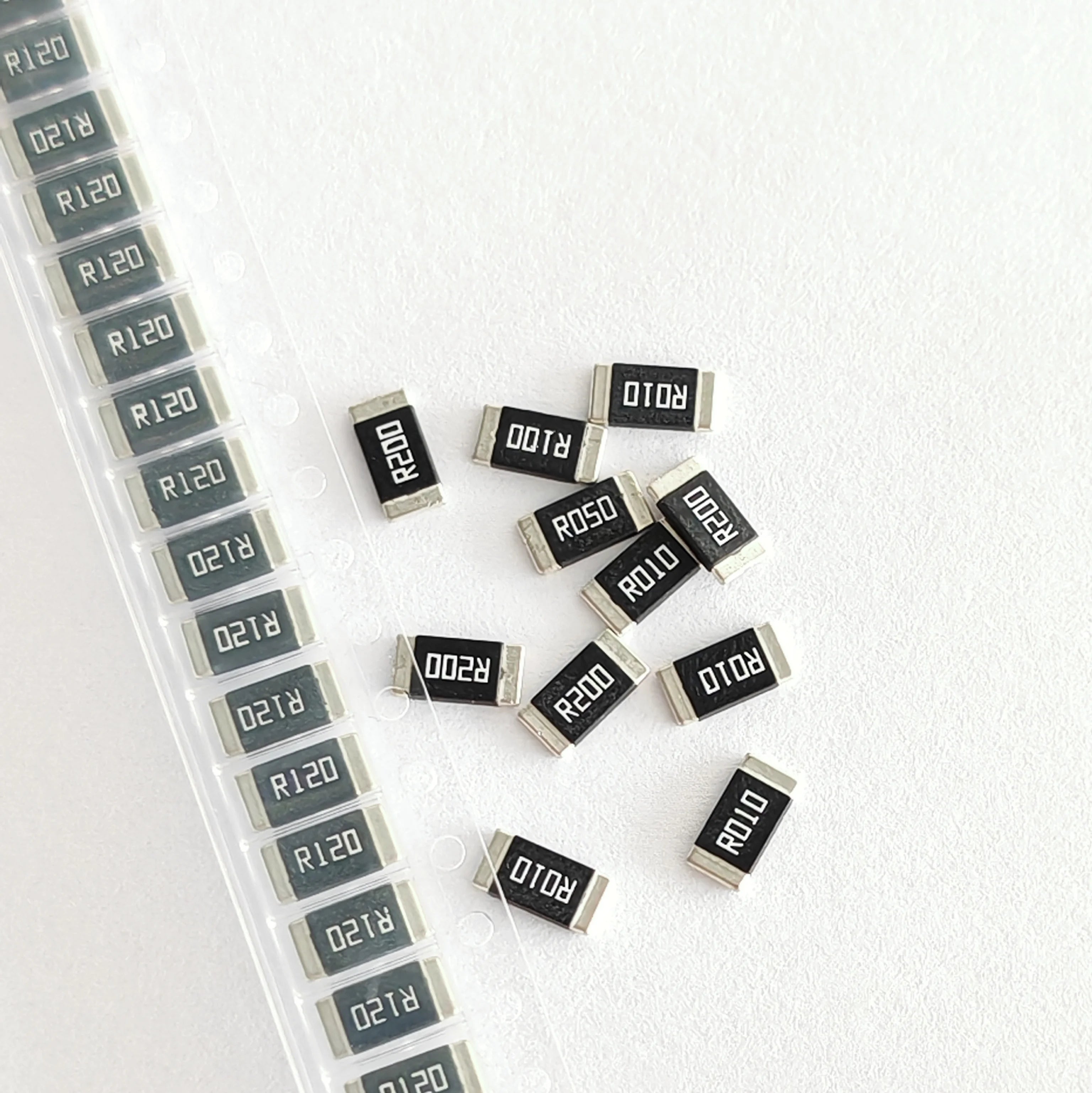100PCS/lot 2W 2512 1% SMD High-Power Thick Film Resistor 1R 2R 4.99R 6.8R 10R 12R 15R 20R 30R 47R 56R 91R 100R 470R 1K 2K 6.8K 1