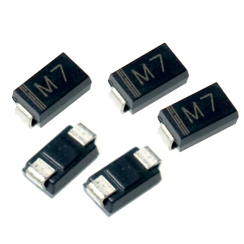 100PCS 1N4007 SMA IN4007 M7 SMD New Rectifier Diode