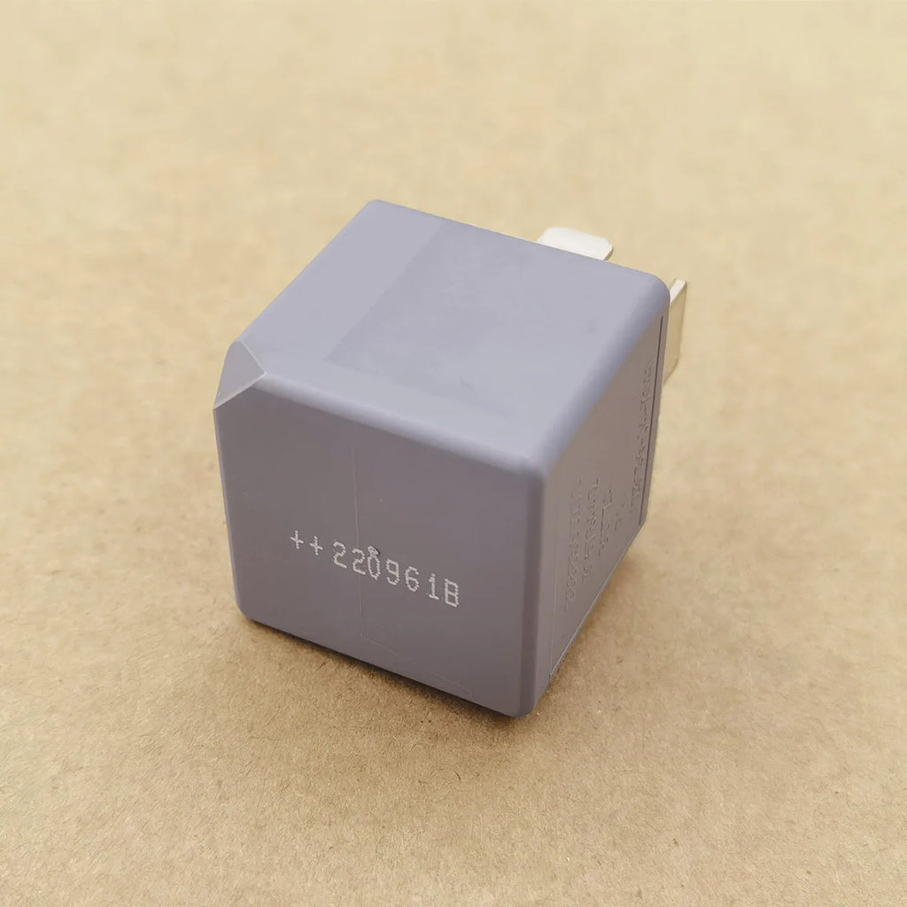 Original New 100% XC40 30A 40A 70A 12V Automotive Fan Air Conditioning Relay V23074-A1001-X137 V23136-B1-X142 V23136-J4-X141
