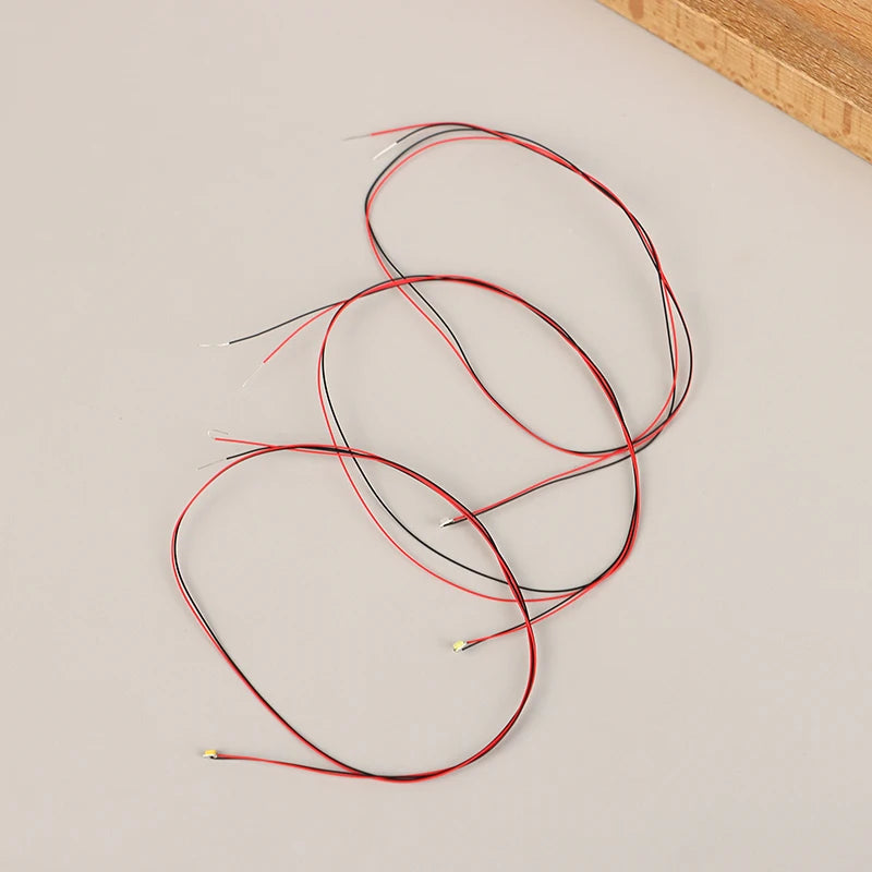 10pcs 0805 FLASHING LED SMD Lamp Wired Micro Litz Led Pre-soldered Chip Wired 30cm 3V Railway Model Toy Light DIY Leads Wires