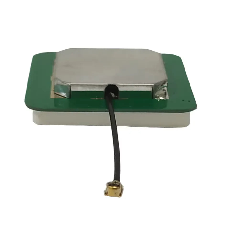 GPS/Beidou/GLONASS built-in active antenna 35x35x8mm high gain tri band M8N dedicated