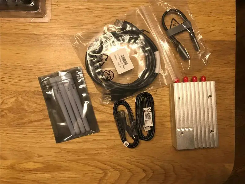 SDR AD9363 AD9361 ZYNQ7020 ADI Pluto Communication Experiment Platform For ADI ADALM-PLUTO Tame Clock CNC Case