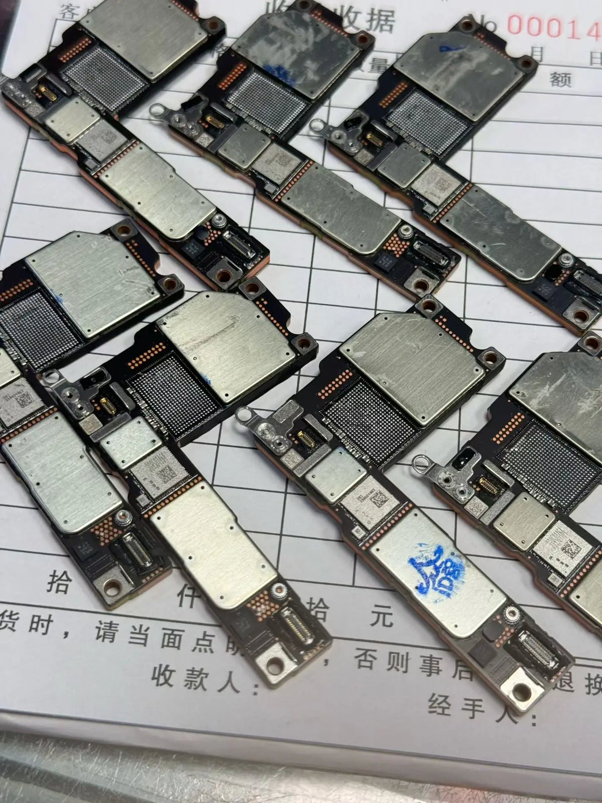 CNC Motherboard For iPhone 16 16 PLUS 16 PRO 16 PRO MAX 16E Logic Board Swap CPU Baseband Without Nand US EU Polishing CPU RF