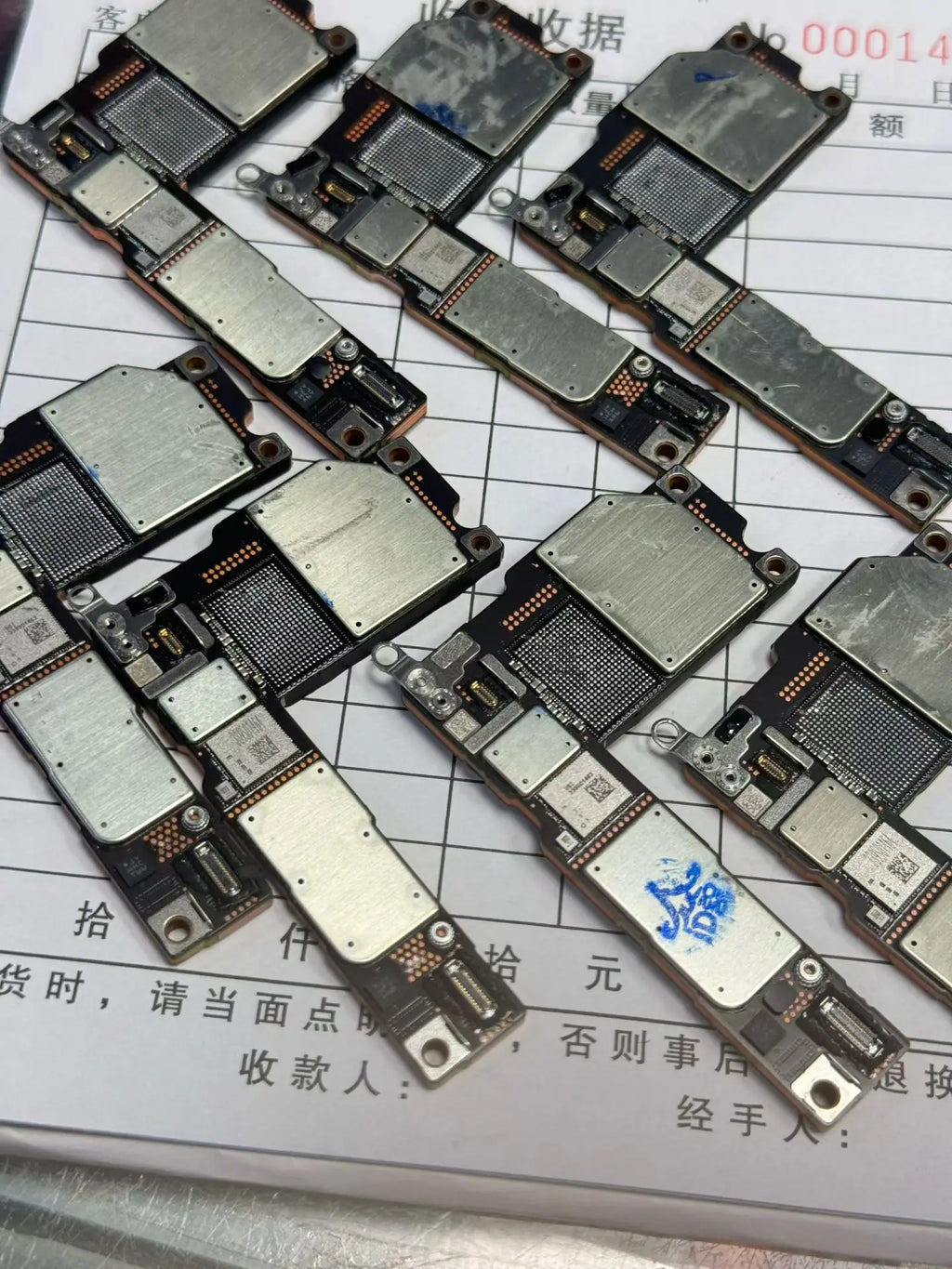CNC Motherboard For iPhone 16 16 PLUS 16 PRO 16 PRO MAX 16E Logic Board Swap CPU Baseband Without Nand US EU Polishing CPU RF