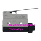 100%New and Original Japan Omron Reliable Durable Quality Assurance Micro Limit Switch D4MC-1000 2000 2020 5000 5020