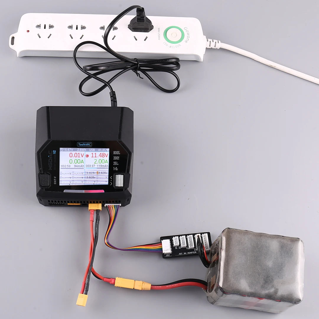 ToolkitRC M6DAC PRO V2 Dual Channel Smart Lipo Battery Charger Discharger AC 200W DC 800W 16A for 1-6S LiHV LiPo PD65W FPV Drone