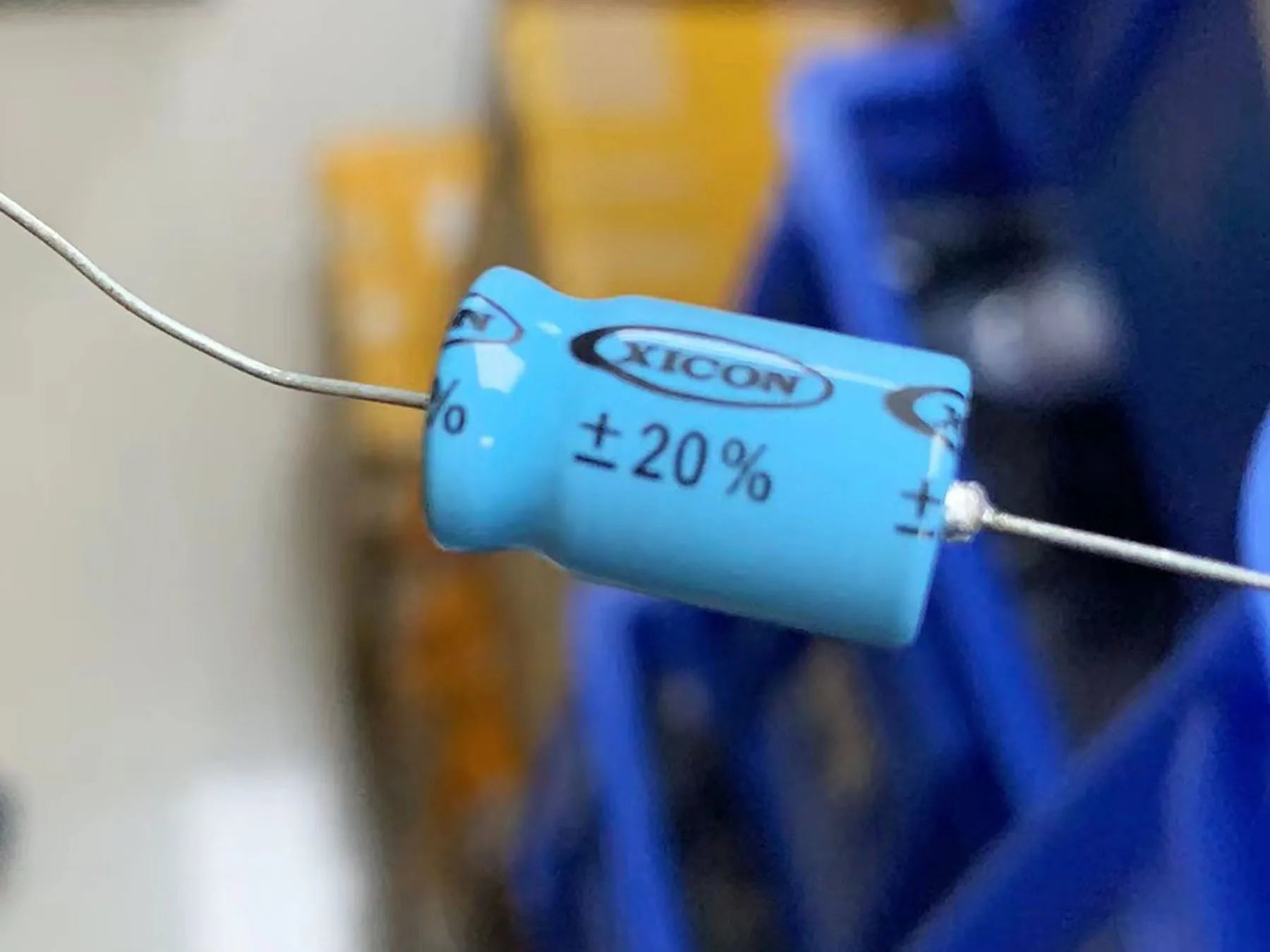 500v 47uf 22uf 16uf 10uf 33uf 40uf 220uf 68uf 100uf 8uf 450v 400v ELUM ELCNK Axial Audio Capacitance Electrolytic Capacitor
