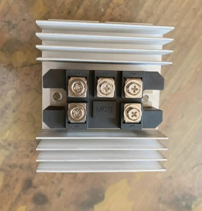 MDS150A 3-Phase Diode Bridge Rectifier 150A Amp 1600V Bridge Rectifier with heat sink 125mm x 90mm x 50mm
