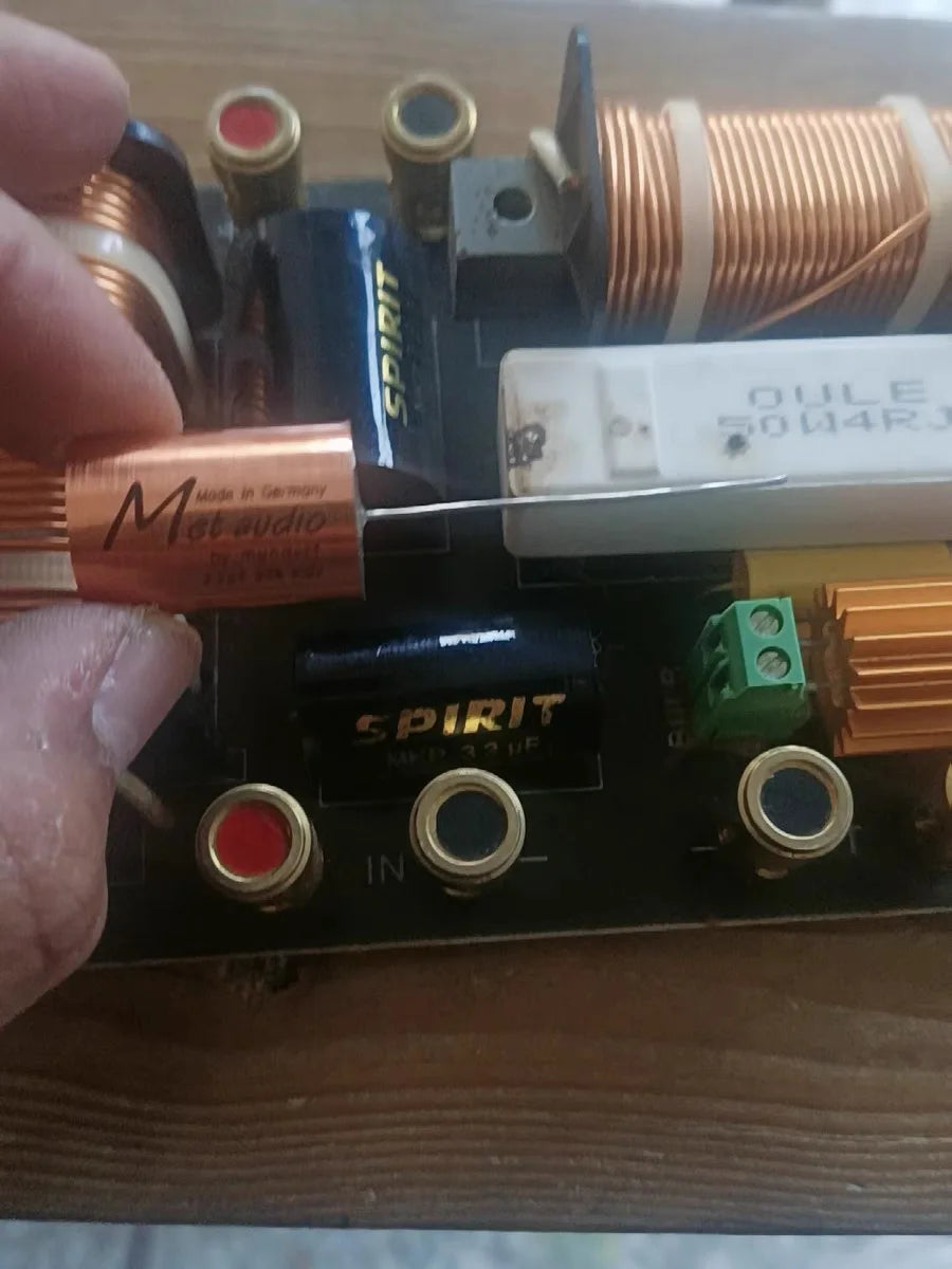 Golden high-quality metallized film power amplifier frequency divider audio capacitor stepless 0.22-22uf MKP capacitor