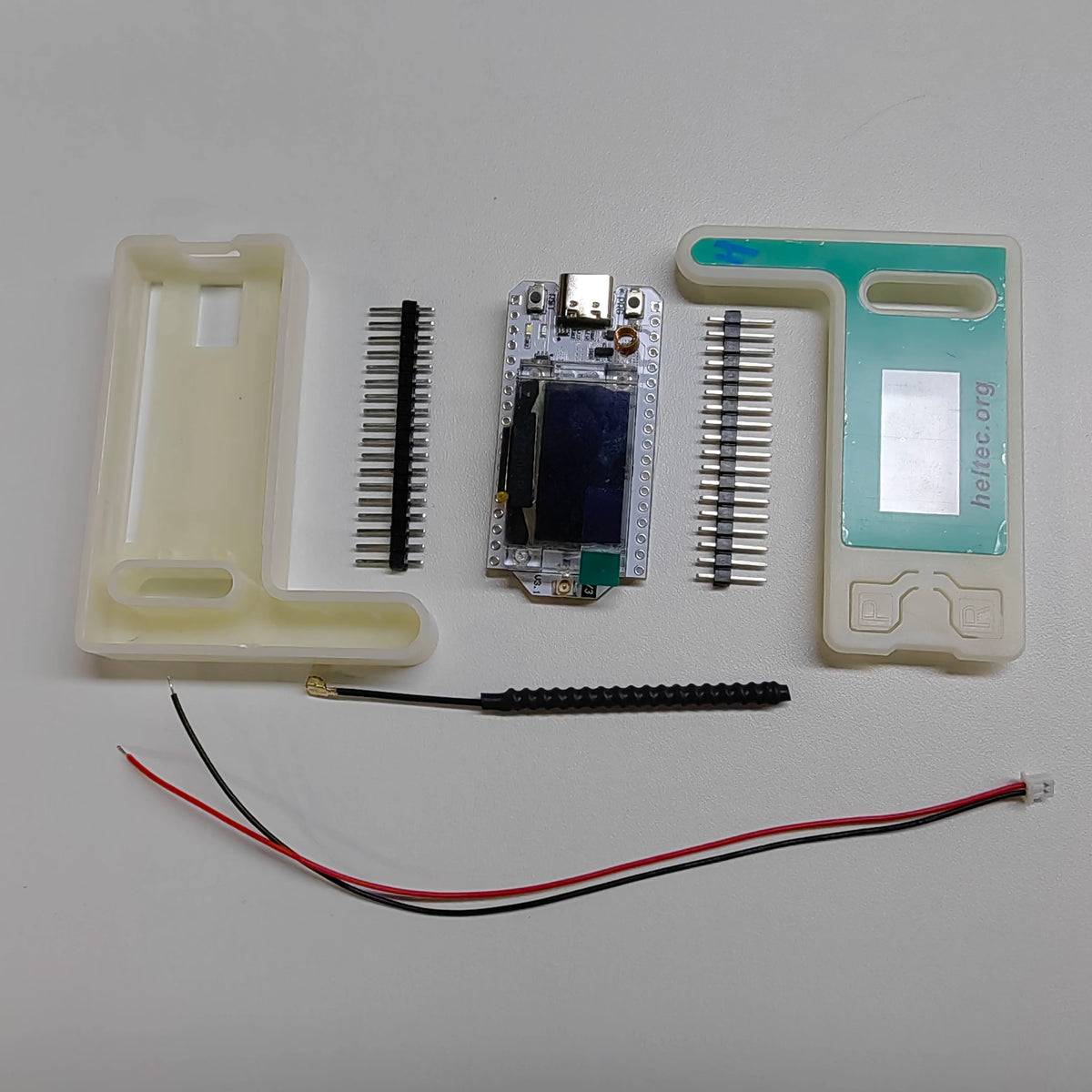 Heltec Meshtastic 868MHz-928MHz SX1262 ESP32 S3 LoRa 0.96 Inch Blue OLED Display WIFI Lora 32 V3 Development Board for Arduino