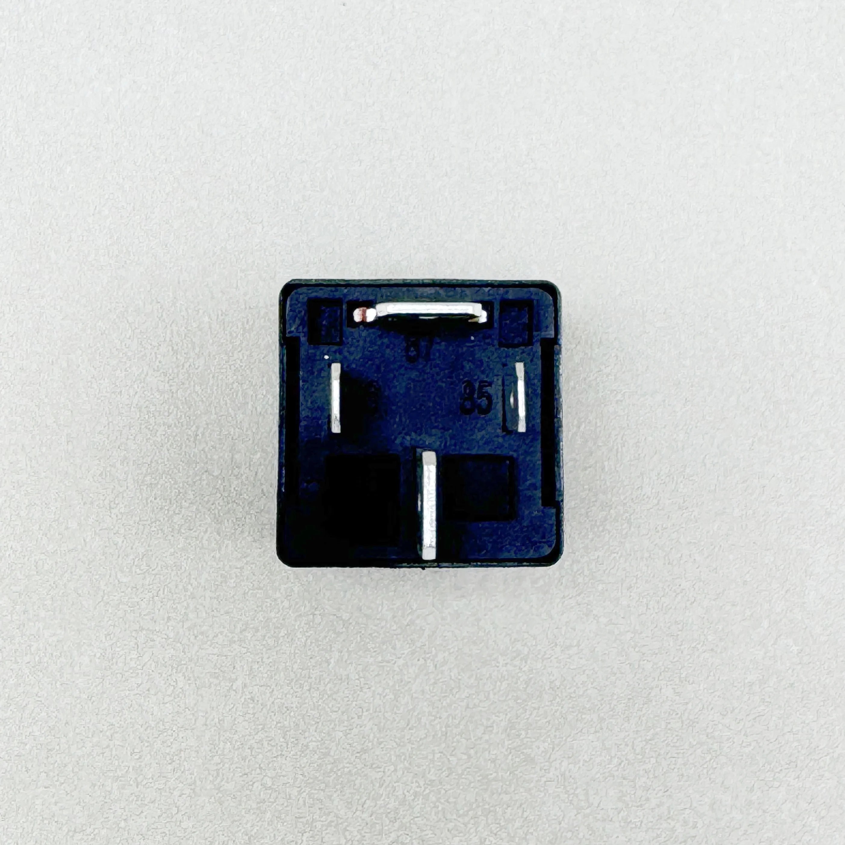 Fuel Pump Relay NO.100 7M0951253A for VW Polo Golf EU EUROVAN Audi AQ3C AUDI Q3 CN R8 AUDI R8 443951253N 2E0937099A