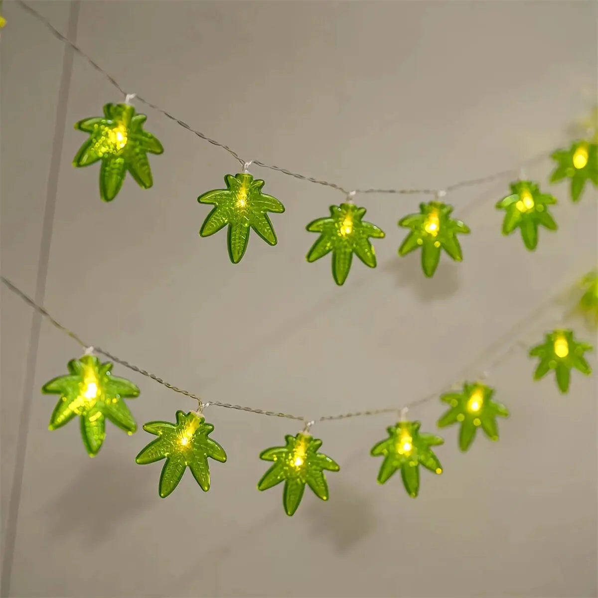 1PC Green Maple Leaf LED String Light,Battery-Powered Fairy Light,Decorative Lighting For Indoor/Outdoor Camping,Fence,Yard,Lawn