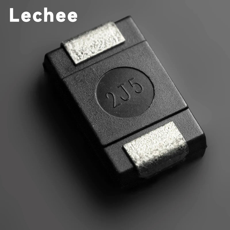 10PCS/lot EEFCX0J151XR 6.3V 150uF 12mOhm Ultra-Thin SMD Polymer Aluminum Electrolytic Capacitors Low ESR New and original