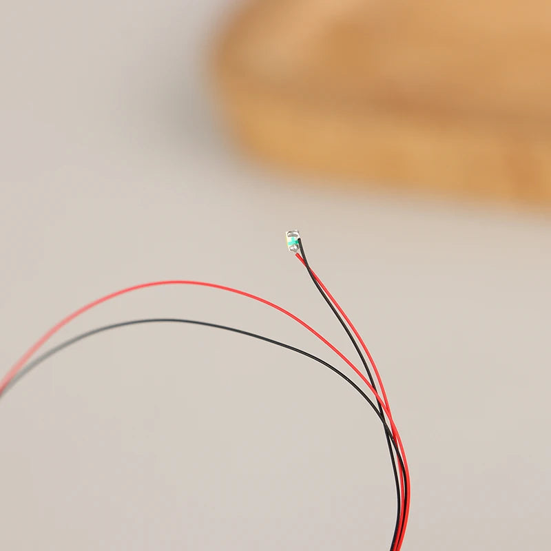 10pcs 0805 FLASHING LED SMD Lamp Wired Micro Litz Led Pre-soldered Chip Wired 30cm 3V Railway Model Toy Light DIY Leads Wires