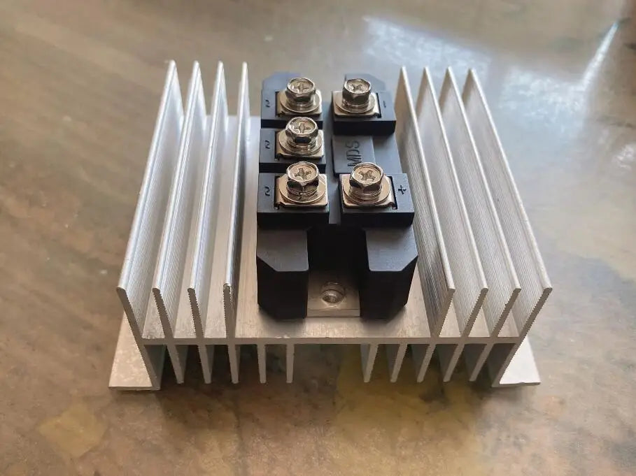 MDS150A 3-Phase Diode Bridge Rectifier 150A Amp 1600V Bridge Rectifier with heat sink 125mm x 90mm x 50mm