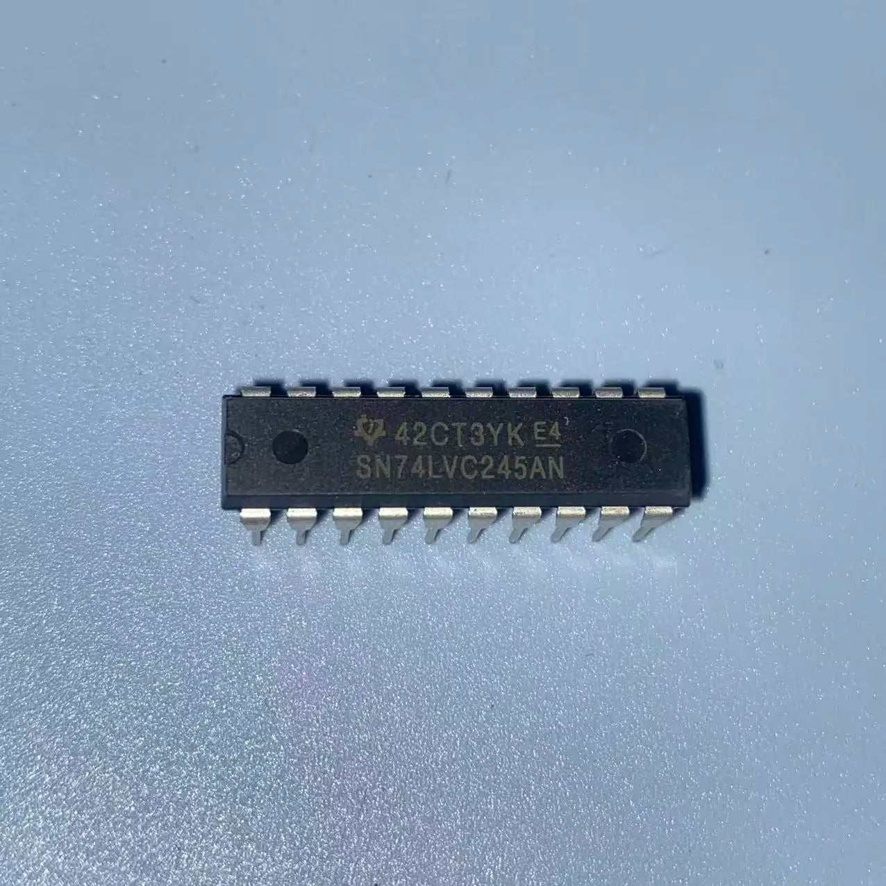 5 Pcs/Lots SN74LVC245AN SN74LVC245 74LVC245 74LVC245AN DIP-20 IC TXRX NON-INVERT 3.6V 20DIP IC Chips In Stocks
