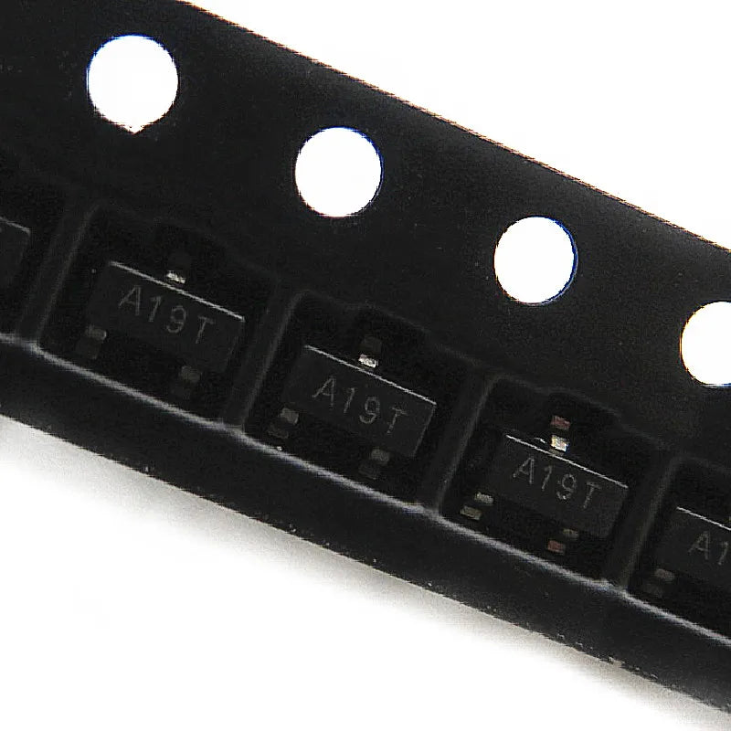 10PCS AO3402 A29T AO3401 A19T AO3401 A11TF AO3400 A09T AD8605ARTZ B3A A3144E HAL3144 44E SOT-23