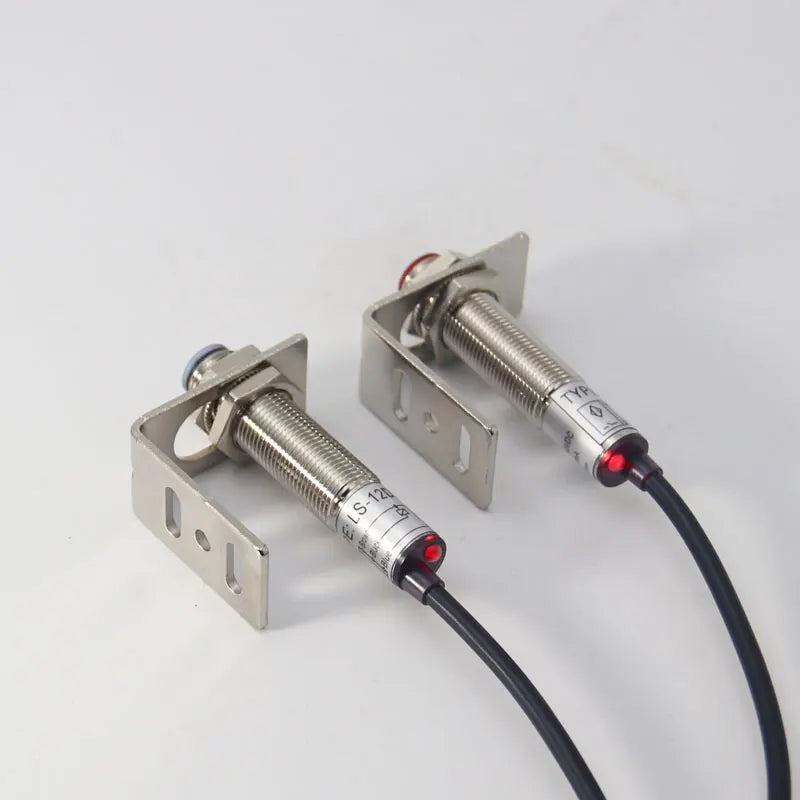 IP65 Waterproof Laser Photoelectric Switch M18 Laser Beam Sensor Detector 30m Distance NPN PNP Photoelectric Proximity Switch