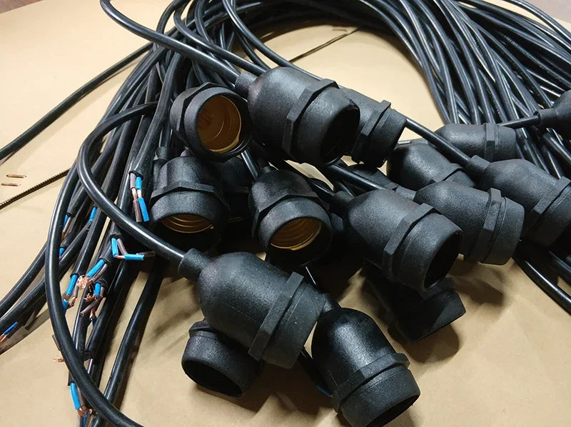 150cm E27 Waterproof LED Lamp Holder Socket with Wire Flame Retardant Durable PVC 2X0.75mm^2 Cylindrical Wire